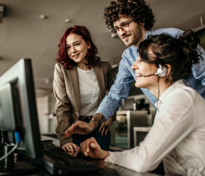 como atender um cliente pelo whatsapp